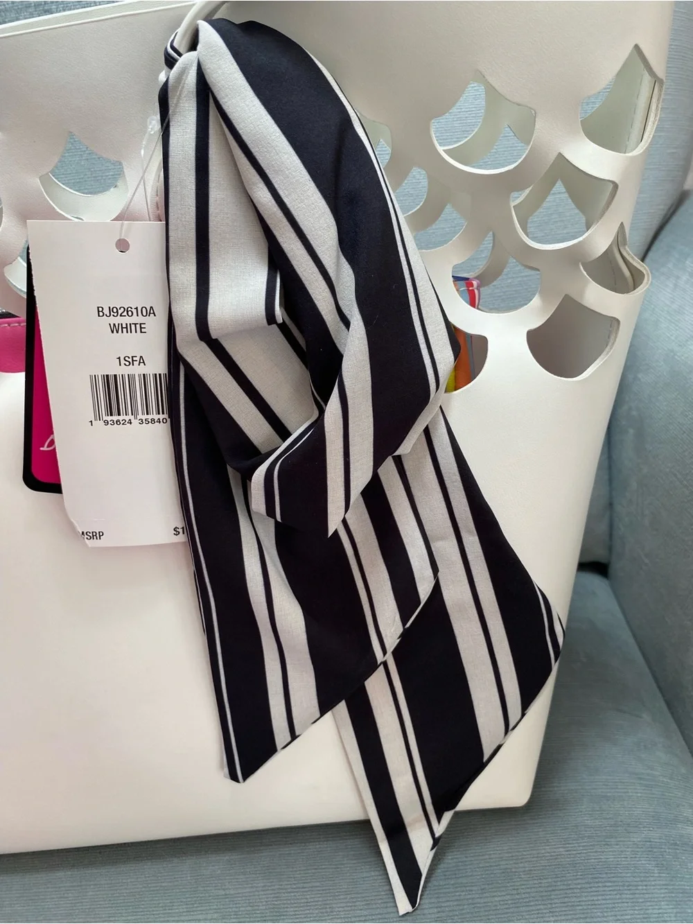 Betsey Johnson RARE White Cutout Tote NWT with removable colorful clutch & scarf